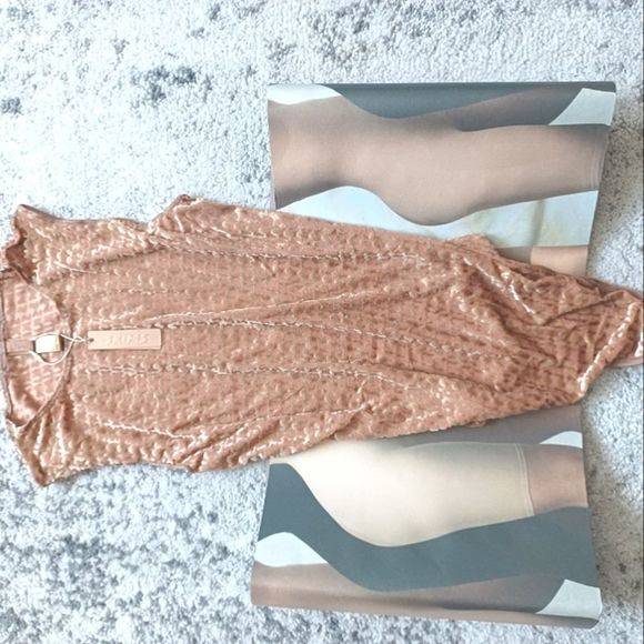 SKIMS Monogram-patterned logo bodysuit - Picture 10 of 10